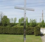 Krzyż cmentarz2